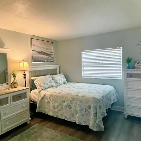 Sparkling 2Bed 1Bath Beach Home - Unit 214 Cocoa Beach Exterior photo