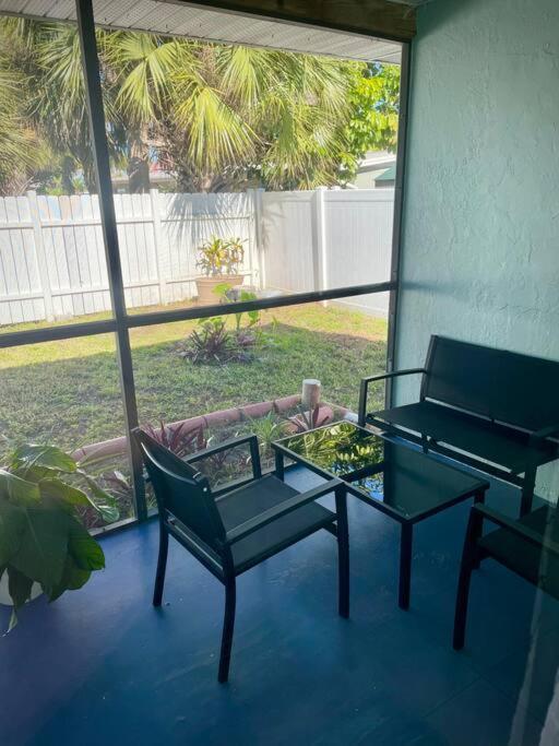 Sparkling 2bed 1bath - Unit 214 *